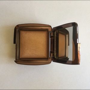 NWOT HOURGLASS Lighting Powder